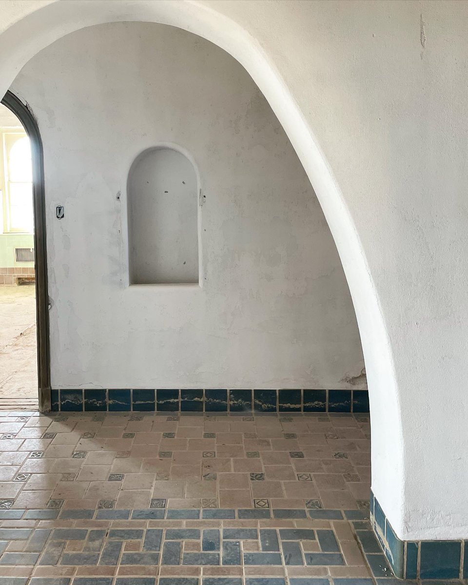 Arches of #thebakerhotelandspa : a series