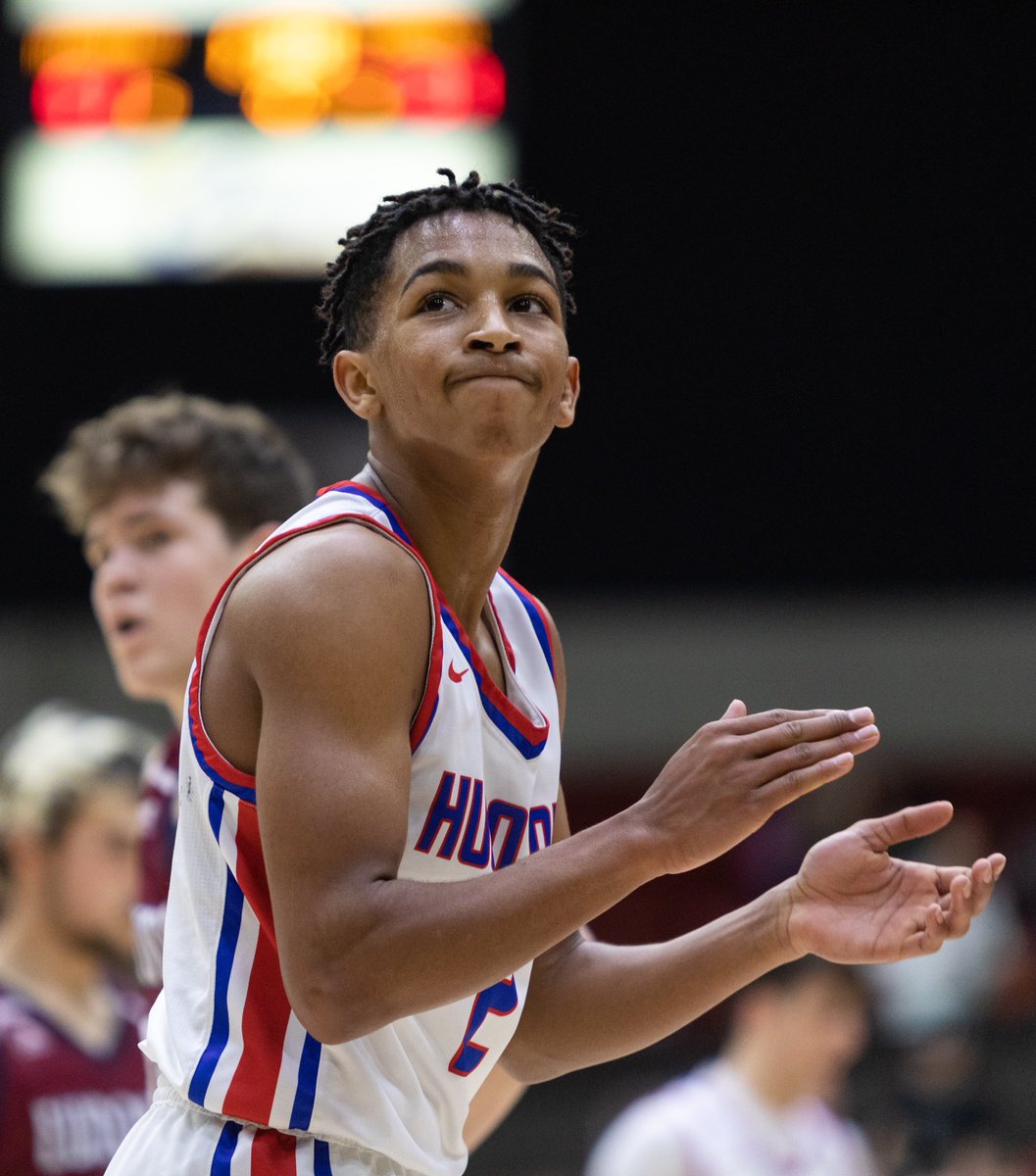 tcksphoto's tweet photo. Hugoton moves on to the class 4a State Championship game with a 55-35 over Eudora. #kshsaacovered #kshsaa #hugoton #eudora #kshsaastatechampionships https://t.co/6GHipXx5km