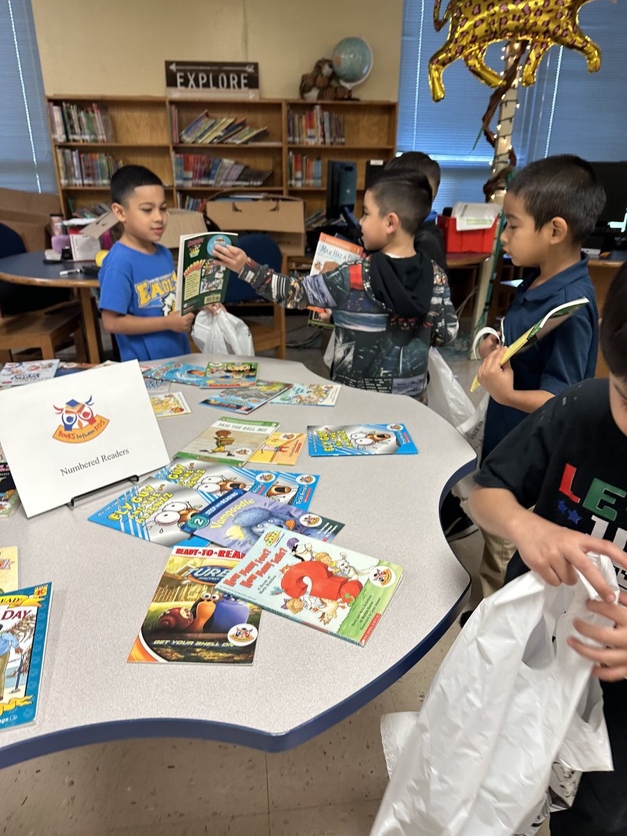 Thank you sooooo much <a href="/BooksBtnKids/">Books Between Kids</a> for allowing our <a href="/SanchezES_HISD/">Sanchez Elementary</a> Eagles to get “Wild About Reading” before this spring break …. Also to everyone who helped make it a success …it was purrrrrfect @HISDLibraryServ <a href="/lenbryan25/">nope</a> <a href="/rmena_97/">Ricardo Mena</a> @TeamHISD @HISD_Curric
