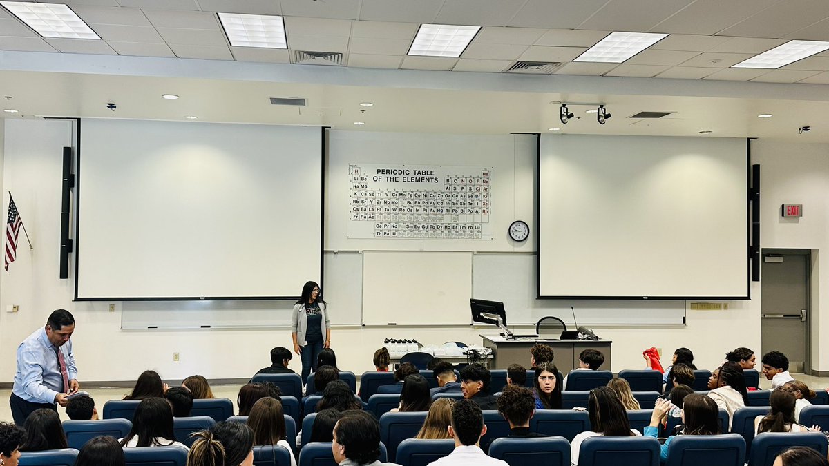 SaidySantiago's tweet image. ‘Latinos in Action’ leadership conference was a success! 🫱🏻‍🫲🏽  Being able to present in front of 120 students today “ThePower of Mistakes” &amp;amp; also supporting my peers in their workshops was an amazing experience.

 “Leadership is action not position”💡

#OneFLA #Conexion #LIA2023