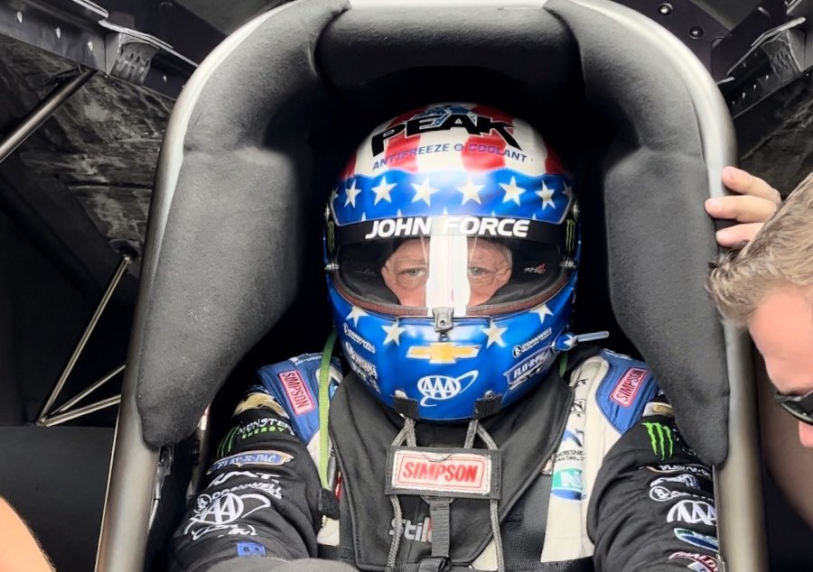 JFR_Racing's tweet photo. Q1 RESULTS

@JohnForce_FC  
3.898 at 335.07 mph 

@BlueDEFOfficial / @peakauto #TeamChevy  #NHRA #Gatornats https://t.co/x9qnellgAq