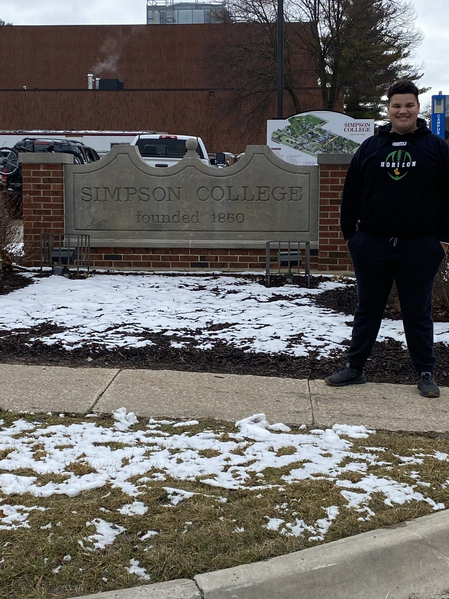 Had a great day at <a href="/scstormfootball/">Simpson Football ⚡️</a> !! Thank you to <a href="/ReedHoskins/">Reed Hoskins</a> <a href="/coachqgriffith/">Quincy Griffith</a> <a href="/JasonMart3960/">Coach Martinez</a> for having me out! <a href="/PVUSDATHLETICS/">PVUSD Athletics</a> <a href="/RonTBAOL/">Ron Sowers</a> <a href="/hzfbfamily/">Horizon Football</a>