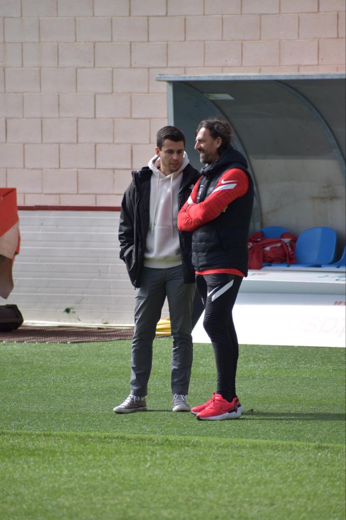 El día a día a tu lado siempre es más fácil, gracias por tu profesionalidad pero sobre todo por tu forma de ser conmigo, eres grande amigo “viejoven” <a href="/Feeliix04/">Félix de Diego</a> 

📸<a href="/siilviasmc/">Silvia Martínez Calvo</a> top🙌🏻