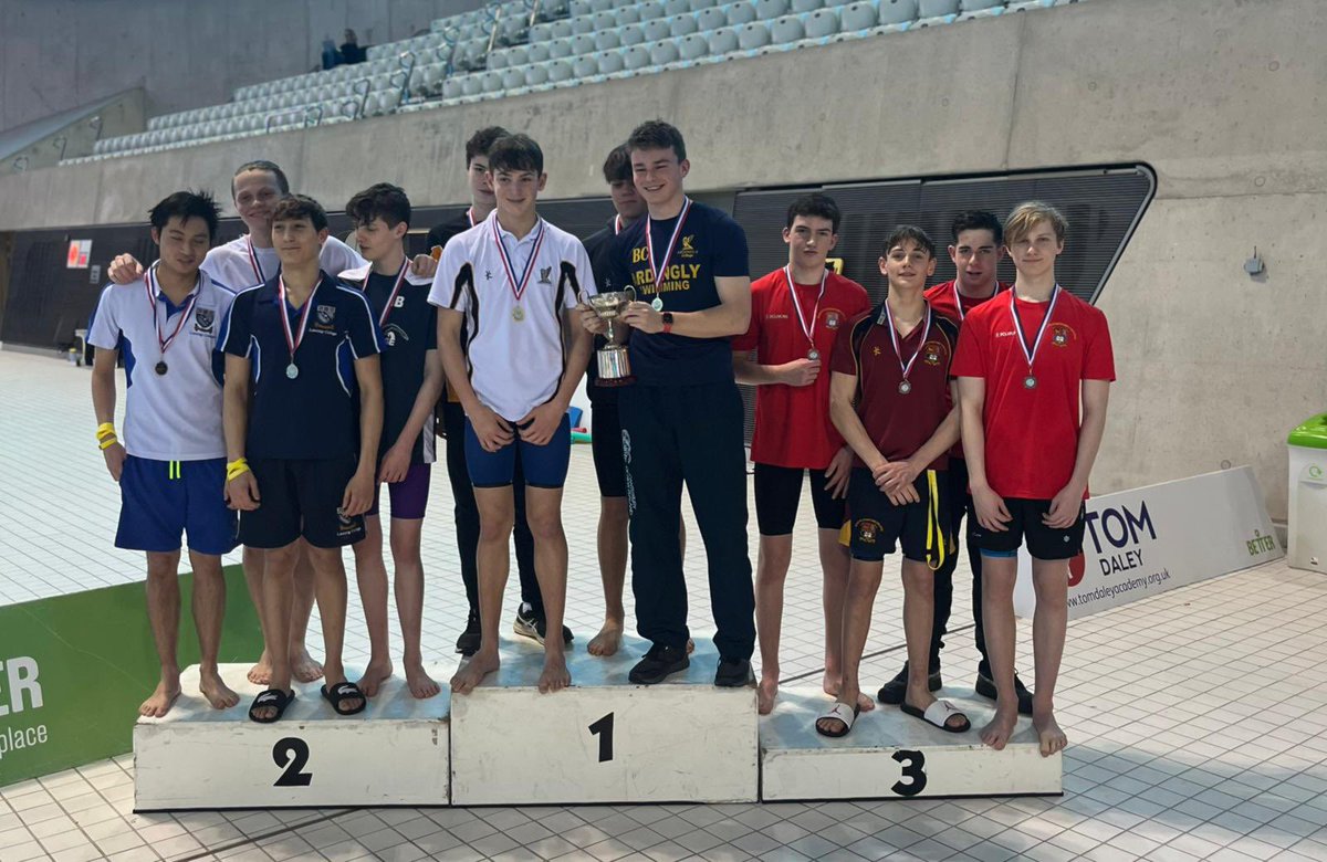 Well done to our senior swimmers at the Bath and Otter Medley Relays today. 

Girls finished 5th (4x50m Free) 6th (4X50 Meldey) 

Boys 3rd (4X100 Free) 8th (4X50 Medley)

A very successful trip to <a href="/AquaticsCentre/">London Aquatics Centre</a>