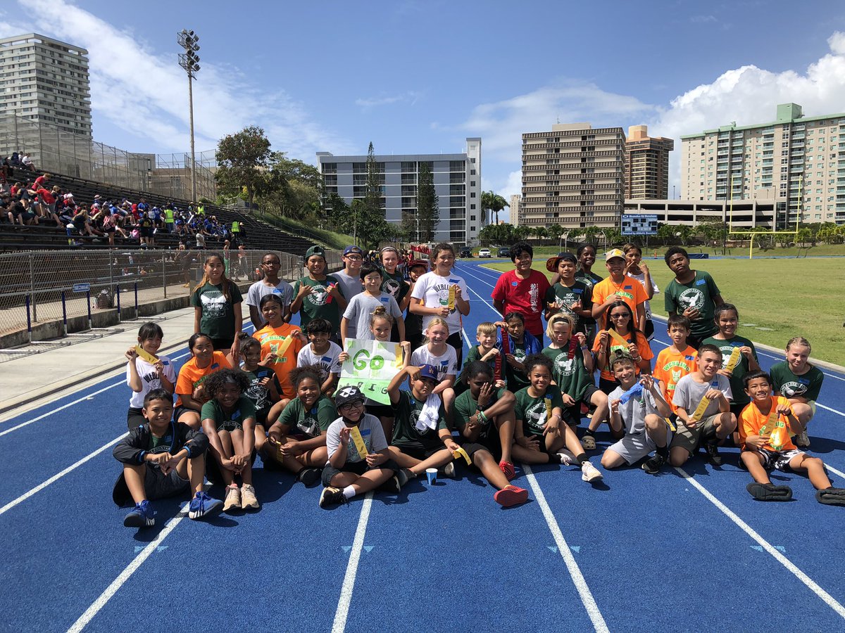 #WeblingEl ,Big mahalos to the Moanalua Complex for putting together the Moanalua Invitational Track Meet! Thank u to all the volunteers and Moanalua Vice Principals for this event.  Good job Webling El and Coach Liao!  #NaPueo , #MoanaluaTrackMeet