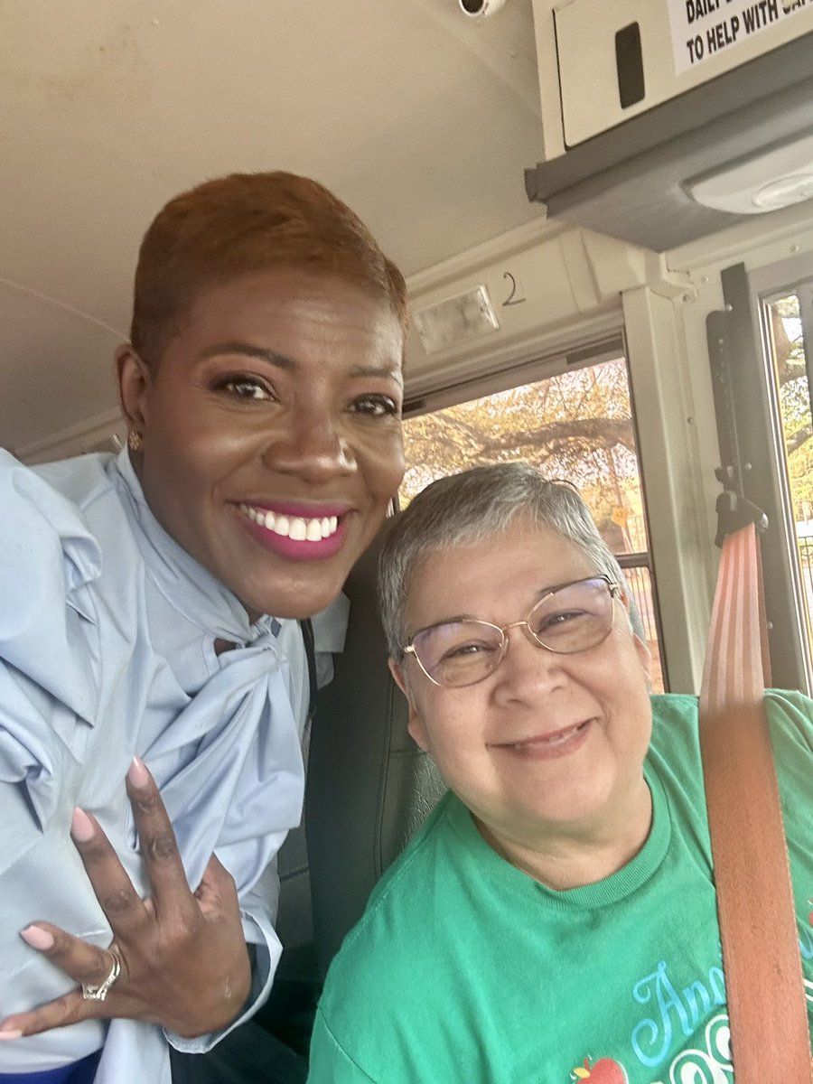 SEL is truly everywhere! Shout out to our amazing transportation department who helped transport our students to the SEL Student Summit! Thank you Ms. Althea and Ms. Gloria for being a special part of our day! <a href="/SEL4USA/">SEL4US</a> @SELHISD <a href="/UrbanAssembly/">Urban Assembly</a>