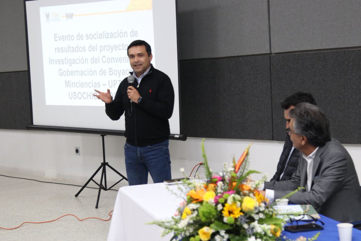 UPTCoficial's tweet photo. 📌 #UPTCInforma | Grupo de Investigación #GIPSO de Facultad de Ciencias Agropecuarias #UPTC, socializa los resultados del proyecto 'Bacterias al servicio del agricultor', a usuarios Alto Chicamoch. Un convenio entre @GobBoyaca, @MincienciasCo  y #USOCHICAMOCHA.

[Hilo] 🧵 👇🏼 https://t.co/aBVUFNOFP5