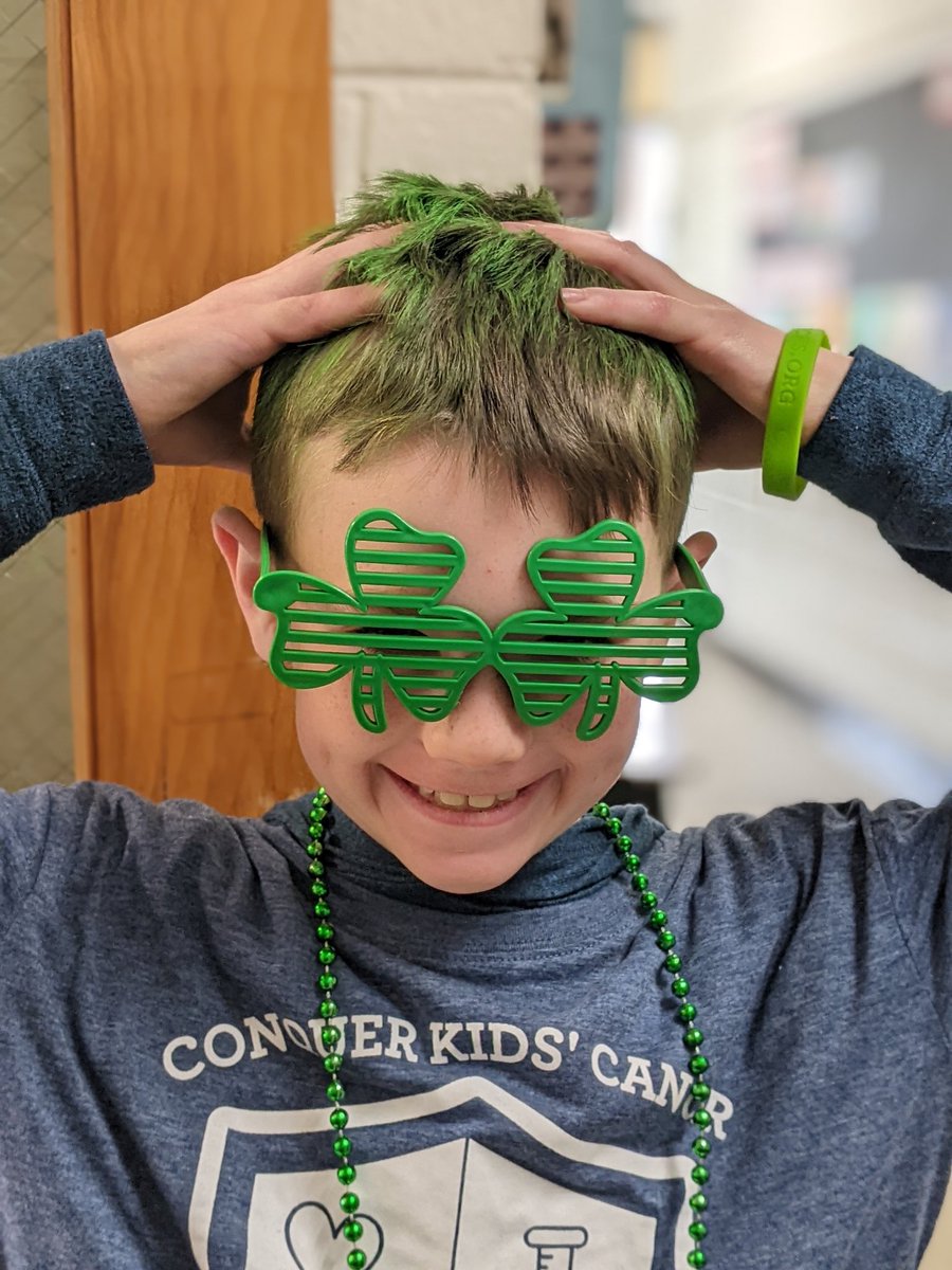 EAFinnegan's tweet image. So proud of our classmate! Shaved his head for #StBaldricks and #ConquerKidsCancer☘️
#BearTavernPride