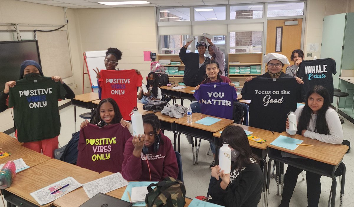 RMorris713's tweet photo. Enjoyed speaking @YWLA_AISD for Career Day on the importance of mental health and self-care!! @MelitraMorris @Counseling_AISD @MarcieStrahan @AldineISD #MentalHealthMatters #advancedchangellc https://t.co/gQtpKCpSvs