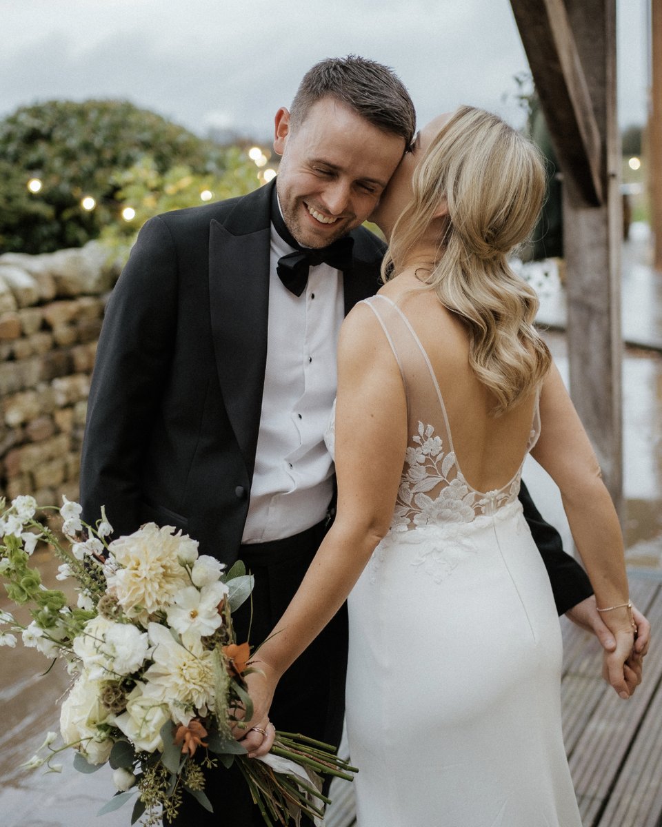 BeanieandJosh's tweet photo. Stacey + Brad // The Out Barn, Clitheroe

Our last wedding of 2022 took place at the modern and v stylish Out Barn for Stacey &amp; Brad. Absolutley loved these two and their vibe, so fun and easy going. Here are some of our faves :)

#modernbride #chicwedding #bridetobe2023 #radlove https://t.co/CUVWqdsygA
