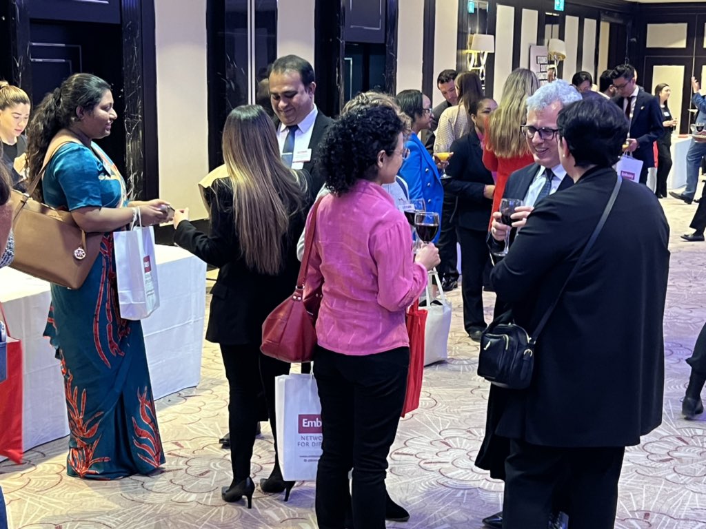 test Twitter Media - Diplomats relax with a wine reception & prize draw. Thanks for joining us & to our sponsors & partners for supporting us @royallancaster @StaffordLondon @Taj51BG @Cheval_Global @DiplomaticUK @HCAHospitalsUK @CrimsonHotels @TheAthenaeum #ClermontHotelGroup https://t.co/nZ0Y2B5wqQ