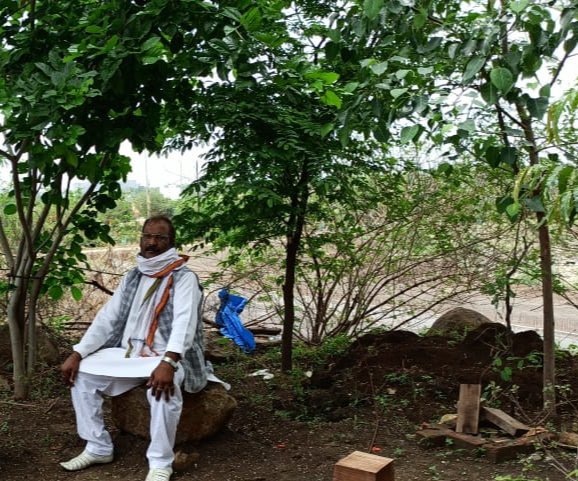 thakur_jogindra's tweet photo. अब हवाएं ख़ुद करेंगी रौशनी का फ़ैसला 
जिस दिये में जान होगी वो दिया रह जाएगा https://t.co/hZa2Eog9Id