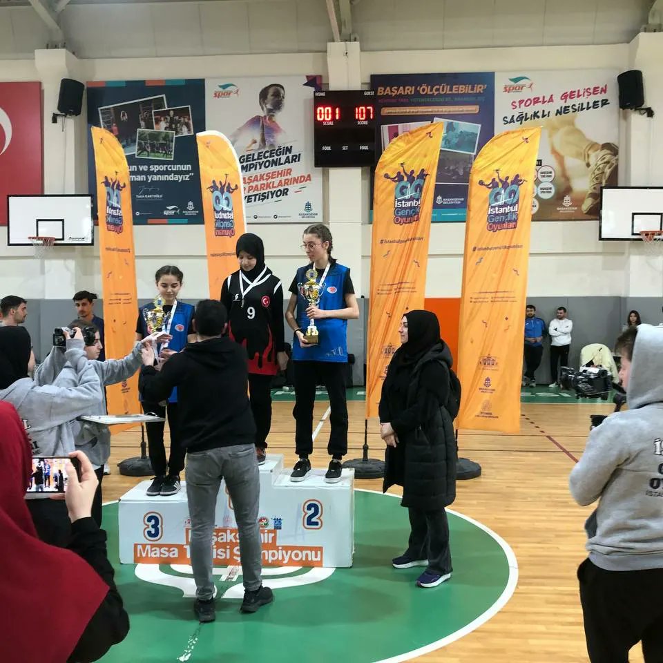 OzalToki's tweet photo. Genclik oyunları masa tenisi kategorisinde ilçe https://t.co/sba3VFLudG ve 3.sü olduk.Tebrikler cocuklar.. https://t.co/f1ChxnqxFj
