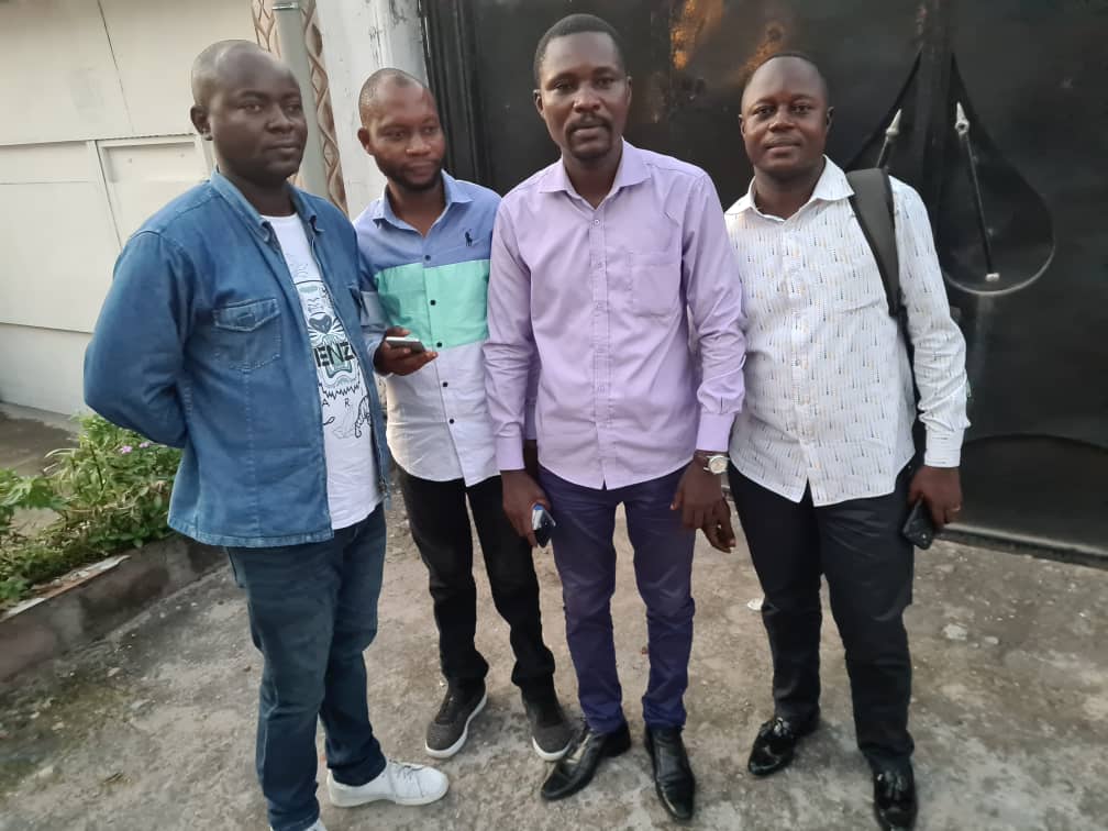 JoelMusenena's tweet photo. UNC - MPN, Mobilisation et Propagande Nationale.

Kinshasa, le 08/03/2023 : Le Kongo Central a aussi échangé avec le Coordon National.

Le Bureau de la MPN/KONGO CENTRAL conduit par son Coordon le notable Trésor Gonda a échangé avec le CN Dr. @SeleYemba sur les enjeux électoraux. https://t.co/YirrGkehOM
