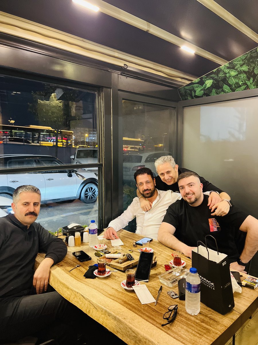 #borsa Borsa aşkı olan dostlarla buluştuk <a href="/cumhuriyet48/">Temettücü Turgay🇹🇷</a> <a href="/msmalkoc/">Mehmet Sait Malkoç</a> <a href="/HaydarEryigit1/">Haydar Eryigit</a> <a href="/AMutlugil/">tevafuk</a>