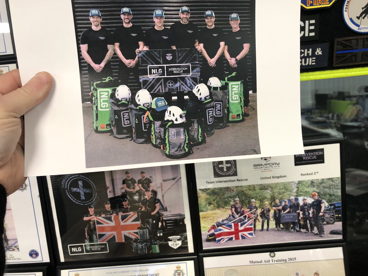 CliveBushMInSTR's tweet photo. Out of office on! A busy week delivering a specialist course & ropes @ASPolice but first a teams meet with #Brent @FernoCanada one of the teams biggest sponsors @INTVNRESCUE - #GrimpJapan 🇯🇵🇬🇧 #Ferno #roperescue #countdown2days https://t.co/510yR2uPAe