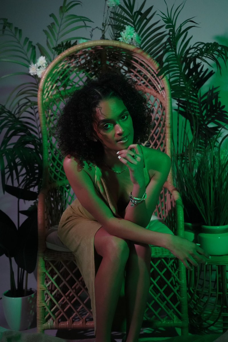 _kaiawill's tweet photo. women in color series: part 1 

•green•

photographer: @kaylaquinae / ig @ quinaestudios
creative director: @_kaiawill / ig @ createdbynak 
MUA: ig @ jvictoria.mua
model: @sellyyy / ig @ selinagabs https://t.co/zzQFLxpOXh