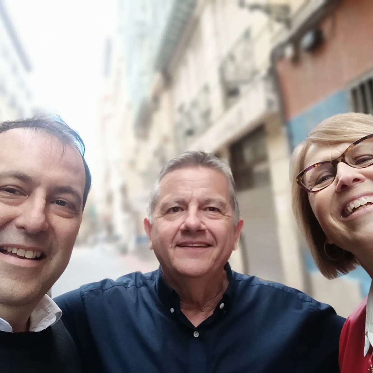 rafacamu's tweet photo. Me voy del #FestiLAAAB emosionao™️ y con la pena de no poder apurar un ratico más.

☑️Reencuentro con amig@s
✅desvirtualizaciones
✔️visitar el LAAAB...

y ADEMÁS...

🎉Los #Supervillanos de la Transparencia se han hecho "carne"

🏆Y me han dado un premio

GRACIAS, GRACIAS‼️ https://t.co/yqHhvKOkoo