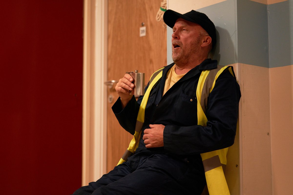 John Stuart tweet media