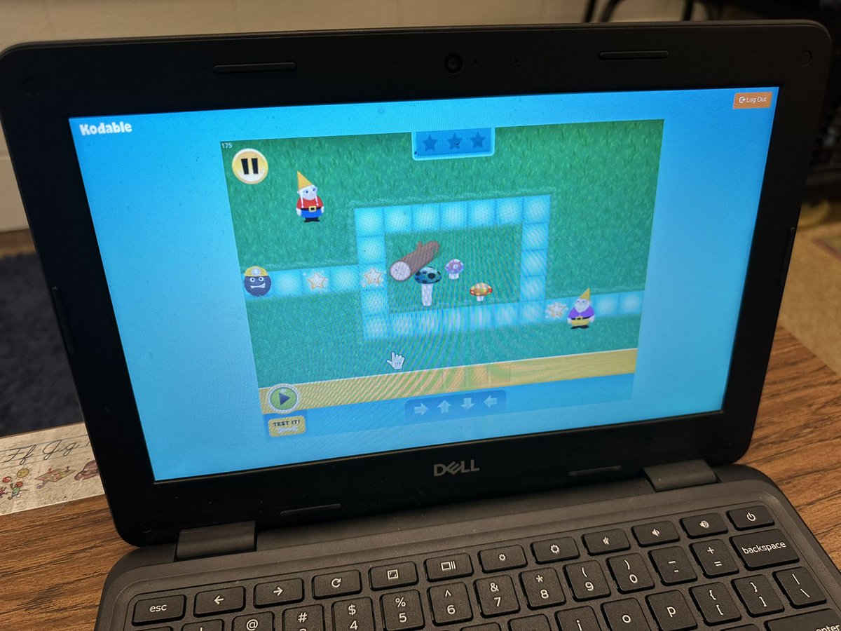 WBcomputersK6's tweet photo. Coding with Kodable! #wbwildcats https://t.co/gkafgHv6U0