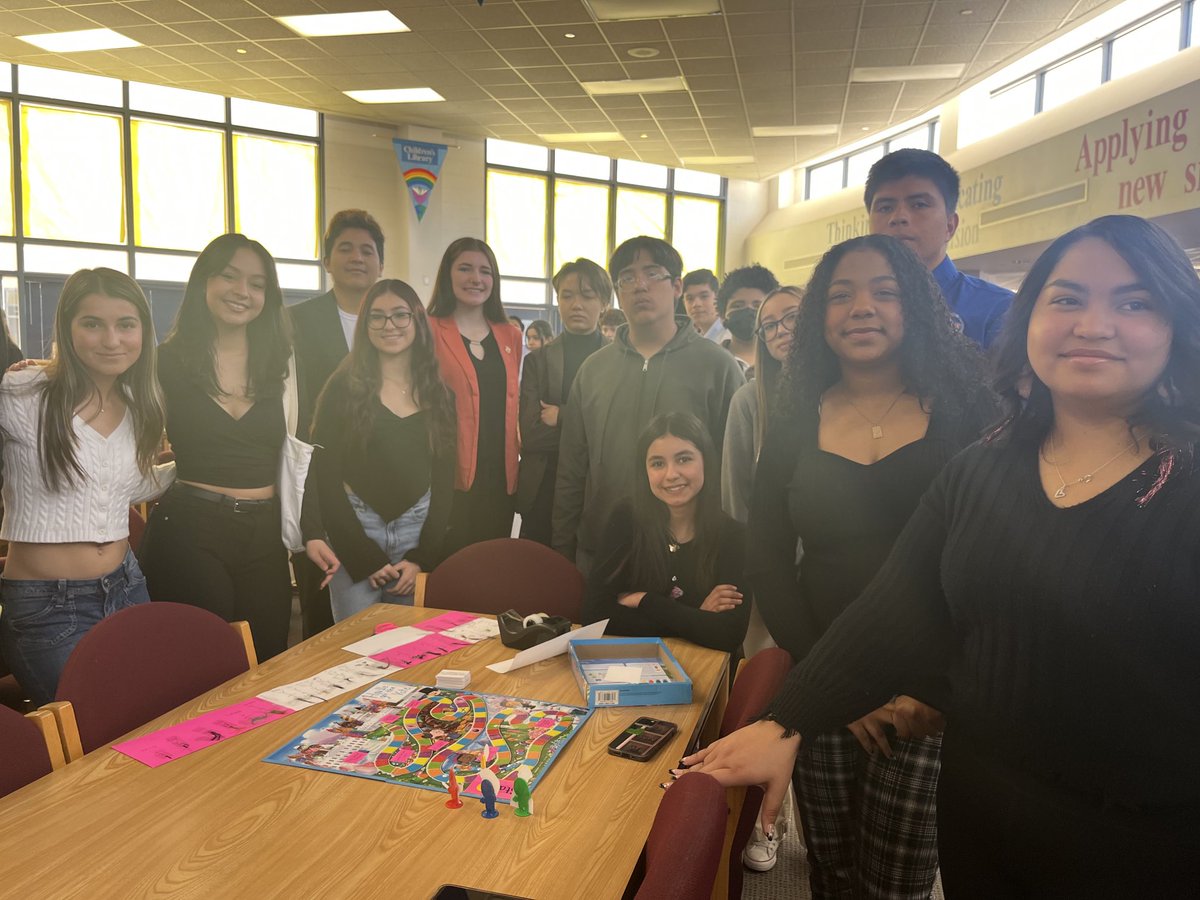 Olivia CrosseSantana, M.Ed. (@ocsantana_ahs) on Twitter photo New Libertas students wrapping up a week of learning about Voting Rights! โฆ<a href="/Ahs_Libertas/">Libertas Academy for Law and Government</a>โฉ #blazerNation New Libertas students wrapping up a week of learning about Voting Rights! โฆ<a href="/Ahs_Libertas/">Libertas Academy for Law and Government</a>โฉ #blazerNation