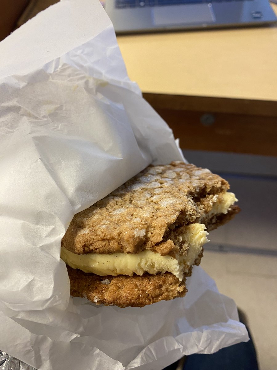 teach4thestars's tweet photo. SO YUMMY! Thanks @IrvingTigerCafe for another day made by yummy food! #icecreamsandwich #tigercafe https://t.co/psisAGWyQz