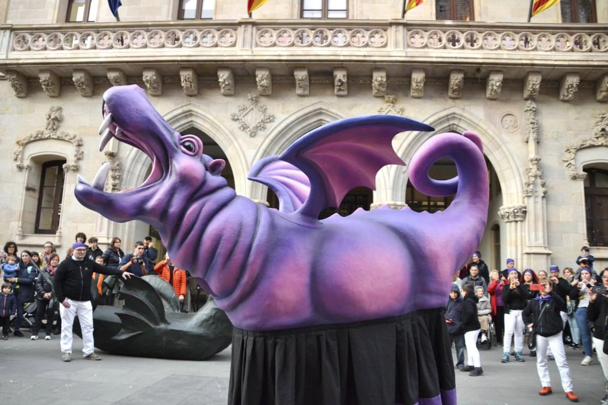 Bestiari Festiu CAT (@bestiari_cat) on Twitter photo Així és la Hipodragona, la nova bèstia del Grup del <a href="/Drac_Terrassa/">Drac de Terrassa</a> 🦛 💜👉 bit.ly/3Ld8KBh Així és la Hipodragona, la nova bèstia del Grup del <a href="/Drac_Terrassa/">Drac de Terrassa</a> 🦛 💜👉 bit.ly/3Ld8KBh