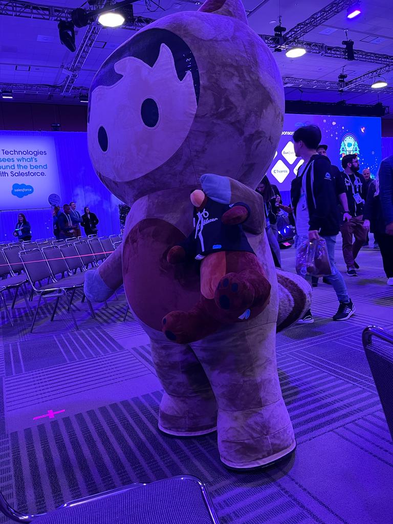 Just wrapped up #TDX23! Had the pleasure of meeting some incredible people and caught up on some cool developments. Grateful for the opportunity to connect and collaborate with such talented individuals.

#Salesforce #ohana #AwesomeAdmin