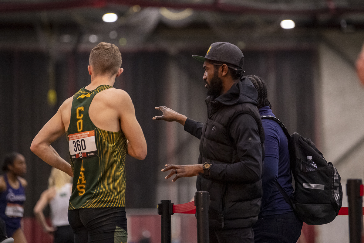 We see lots of great pictures BY <a href="/arthurimages/">Arthur Ward</a>, but how often do we see pictures OF <a href="/arthurimages/">Arthur Ward</a>? 😹

📷 Electric Umbrella / U of S Athletics