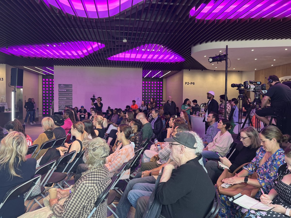 RNAeatsbugs's tweet photo. Amazing discussion with @curvalish, @rianalynn @journeyfoods, @KayalinSoleia @PlanetFwd, @jennystojkovic, Lezlie @ #MidDaySquares 

“We started this company to save the next generation”

Love this FULL room, catching these gems dropping from the stage 💎💎💎
#SXSW #SXSW2023 https://t.co/iFzlxATIGt