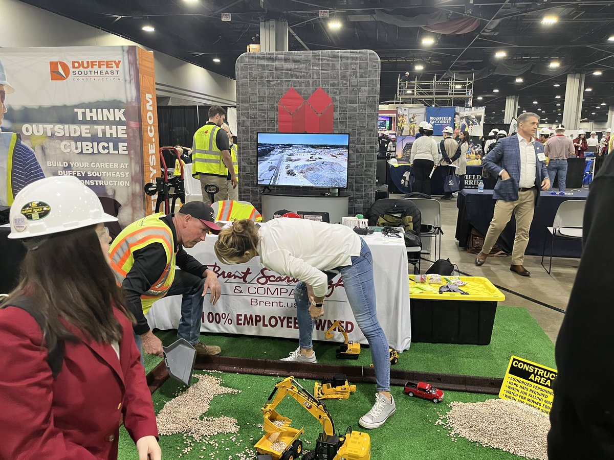 SelectFulton's tweet photo. #WorkSource Fulton is proud to support #ConstructionReady @SkillsUSA 2023 #CareerExpo  🤝 connecting students with professionals in #construction and related fields.

CLICK HERE: https://t.co/EfAPzghmkm 

#FultonCounty
#SelectFulton 
@GWCC_ATL #RT https://t.co/ji7Vjiadkc