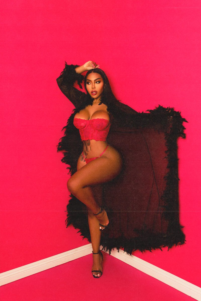 erika-yvonne-rose-on-twitter-put-me-on-your-wishlist