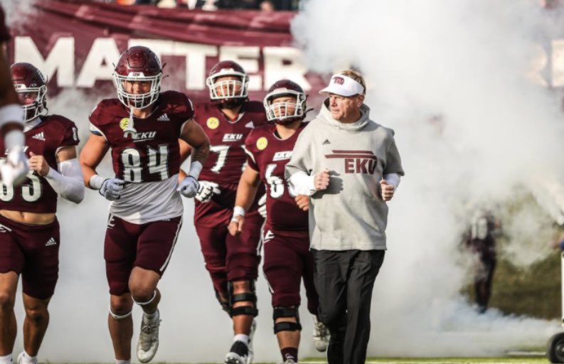 #AGTG After a talk with <a href="/CoachDerekDay/">Derek Day</a> I’ve been blessed to receive an offer form Eastern Kentucky University!!!