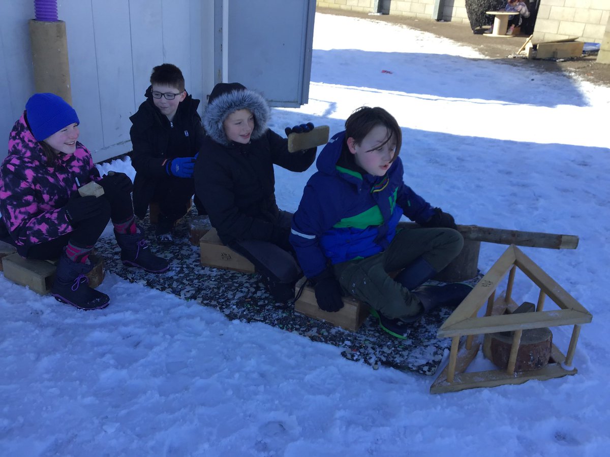 Snowy Loose Parts! ❄️🛞🪵 This week Primary 7’s were tasked with creating a spacecraft. The criteria was that everyone needed a seat in it! These are some of their great creations! @MacharNew #play #looseparts