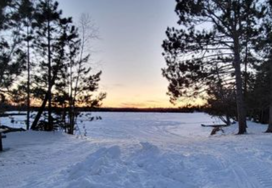 FPYCamp's tweet photo. Daylight saving time is coming, which heralds Spring and Summer @FPYCamp will not be far behind! #SpringIsComingToFPYC #FPYC #GetSomeExtraSleep https://t.co/Ybb5RpXsoa