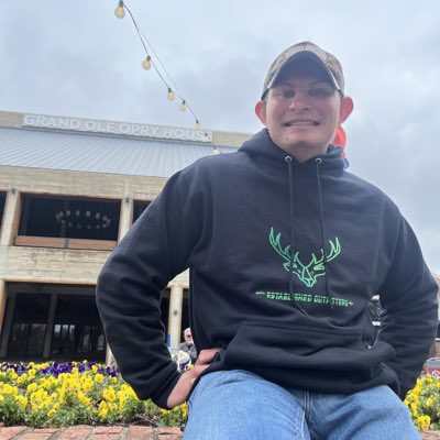loganwebb906's tweet photo. #NewProfilePic https://t.co/LPTLUQkCQD