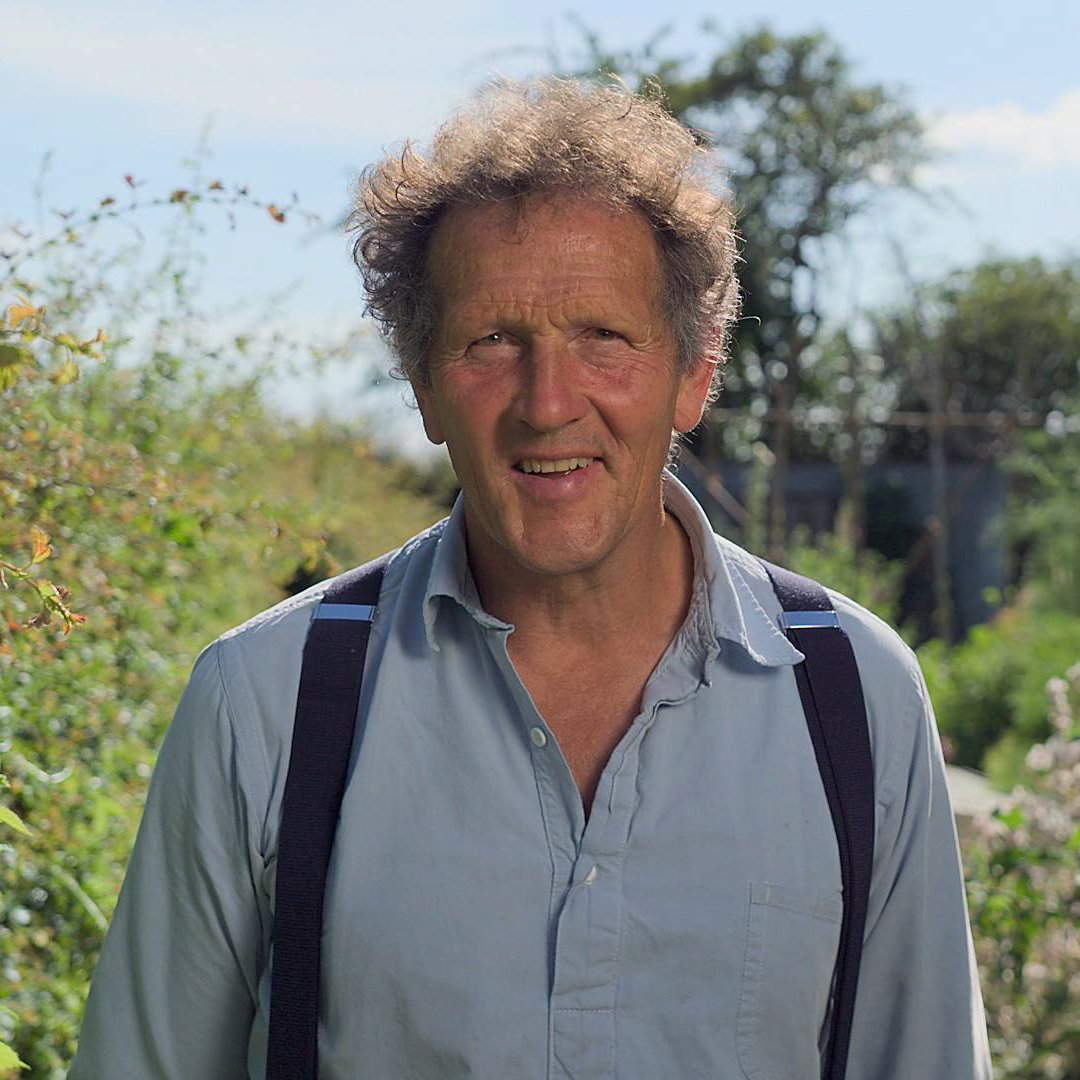 In the run-up to the start of our new series NEXT WEEK, we thought we'd treat you to another hour of inspiration. 8pm @BBCTwo is the place to be, so we look forward to seeing you then 🙂🍷🌿 #GardenersWorld #FridayFeeling #GardeningTwitter #FlowersOnFriday