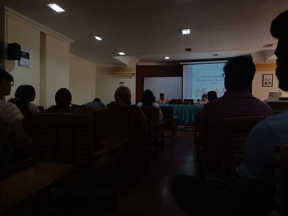 cds_students's tweet photo. On the occasion of working women's day, CDS (JNU) Trivandrum was extremely fortunate to arrange a panel discussion on women in academia.

From discussing why it is a burning issue to integrating the canvas of women's struggle and solidarity in social sciences
 + https://t.co/M09qNrsslF