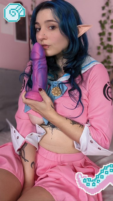 Est-ce que je te pla&icirc;t comme &ccedil;a ? 🥺💙  Rejoins ma page VIP 👉https://t.co/k7aaUgeOTW 👈 https://t.co/wN