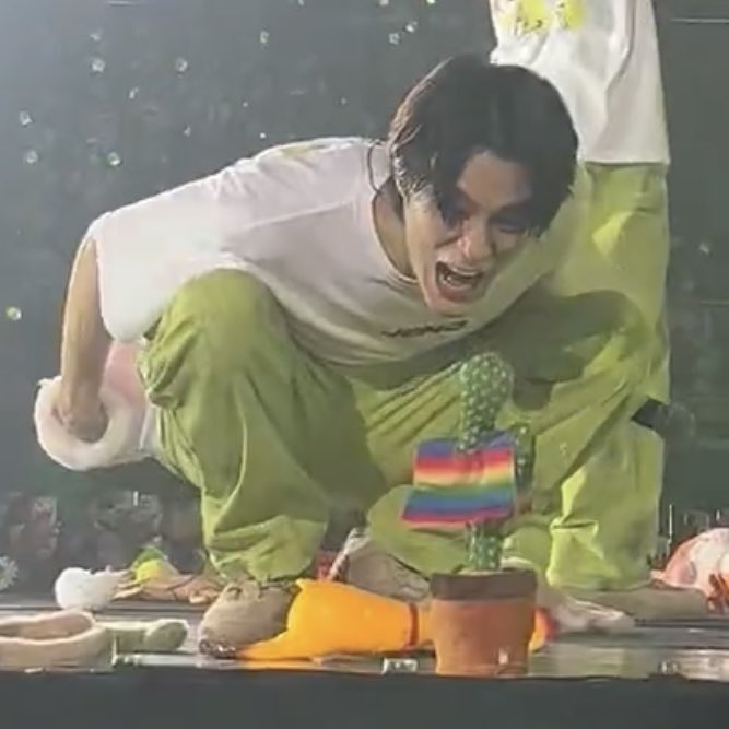 ใครเอาอะไรไปให้โน่เล่น😭😭😭😭😭😭😭😭😭😭😭😭😭😭😭😭😭😭😭