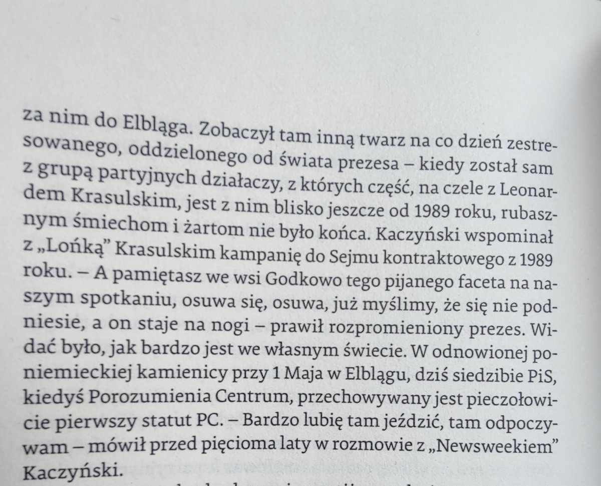 W chwilach ważnych dla formowania się naszej zbiorowej tożsamości, Polacy ostatnio zachowują się jak kurczak z odciętą głową