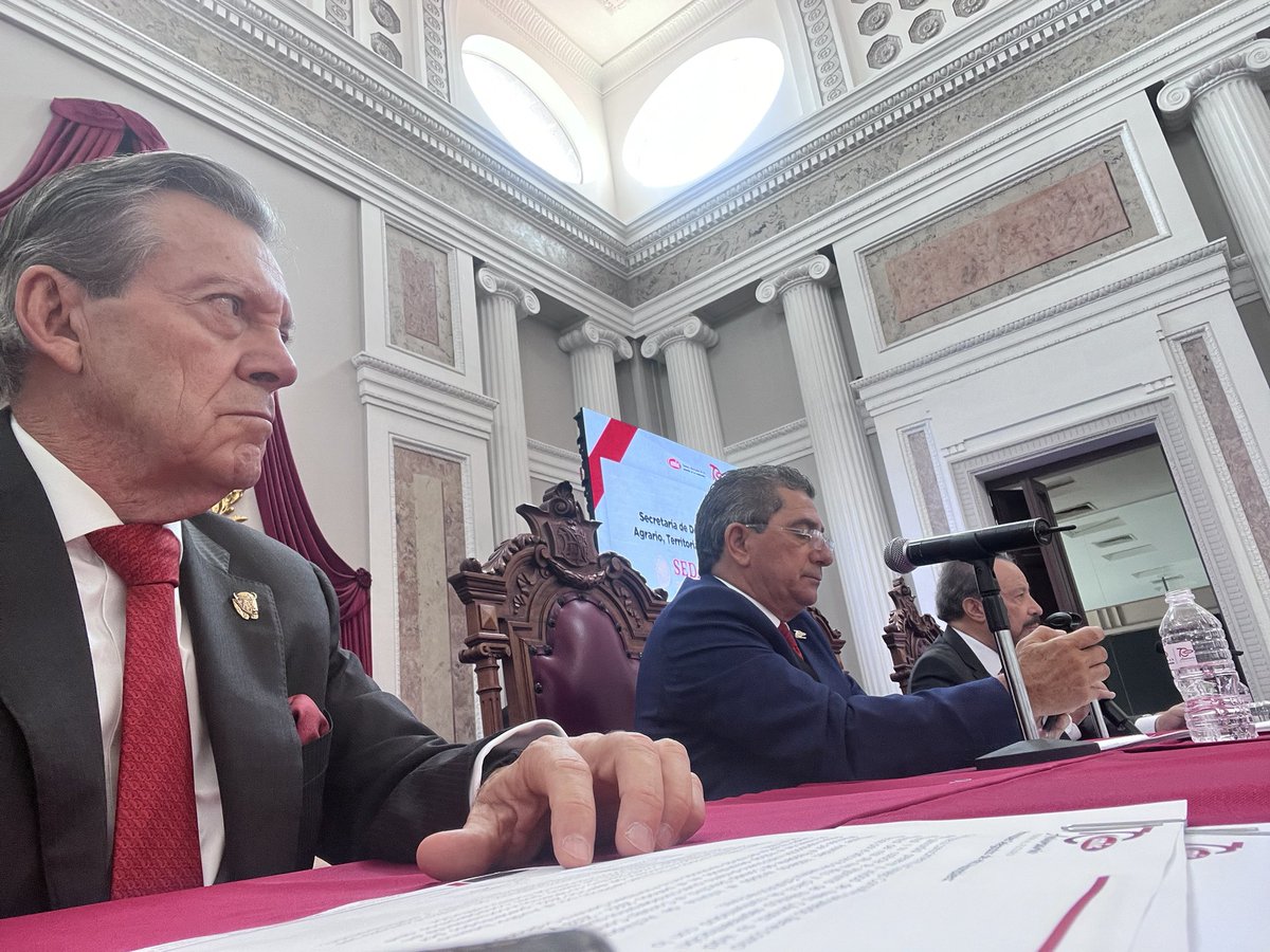 Gustavo_Arballo's tweet photo. Desde el Palacio de Minería en nuestra AGO de la @cmicnacional  con la presencia de delegados nacionales, consejo directivo y consejo consultivo. Felicidades por el informe del 2o año de tu gestión @PacoSolaresA https://t.co/Y1E24Lg6NR