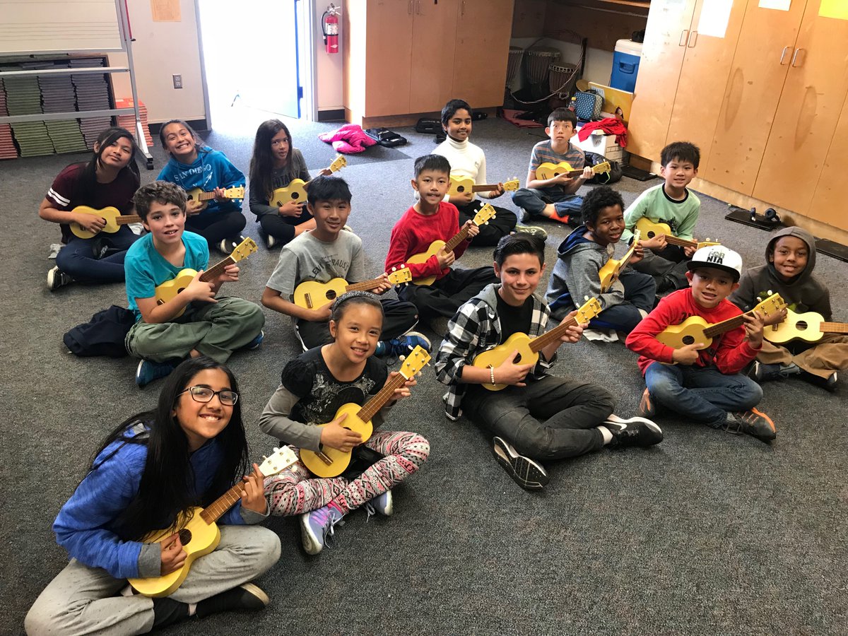 Welcome <a href="/VAPAFoundSD/">VAPA Foundation San Diego</a> to our portfolio! ✨ They provide #arteducation to <a href="/sdschools/">San Diego Unified</a>—field trips, workshops, materials, instruments...From <a href="/KPBS/">KPBS</a> story: “We’re giving children the opportunity to create works that will survive beyond...elementary school.” missiondrivenfinance.com/portfolio/vapa…