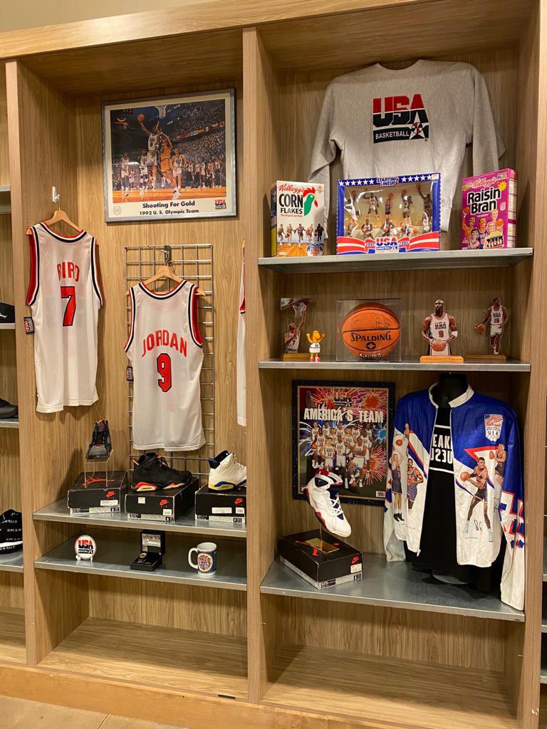 DeeWellsOSD's tweet photo. Head to @Laced & see the @sneakermuseum23 ๐ฅ๐ฅ๐๐พ๐ #boston #kickstory #osdlive #sports #hiphop50 https://t.co/lFEyPmhtg6