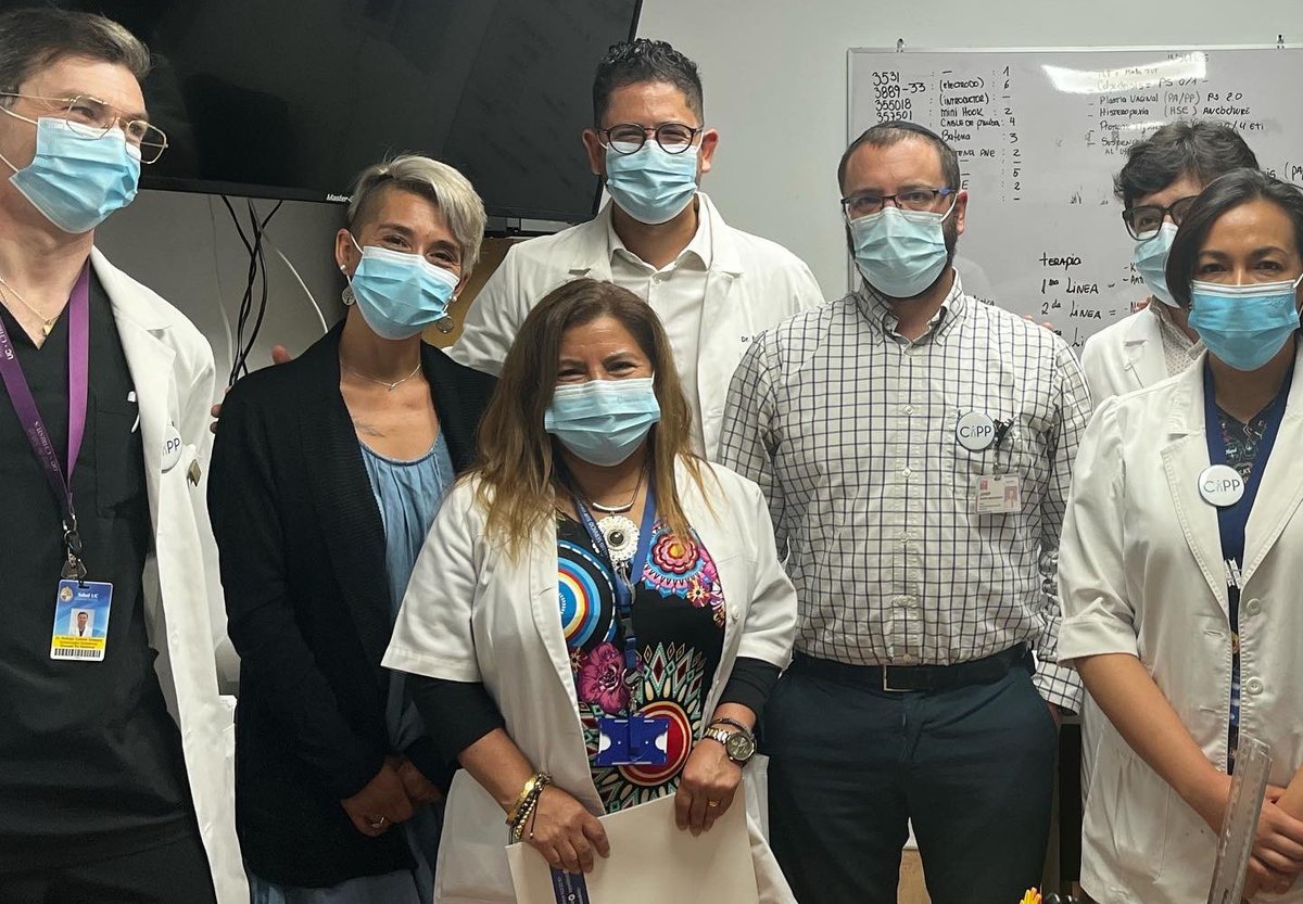 SaludSurOriente's tweet photo. Subsecretario @AraosFernando y subdirectora de Gestión Asistencial de @SaludSurOriente visitaron @SoterodelRio, junto a su director, Dr. Luis Arteaga, para replicar modelo del @cinvesppelviano, reducir lista de espera de incontinencia urinaria y acceder a equipamiento. https://t.co/ocHXE7fua7
