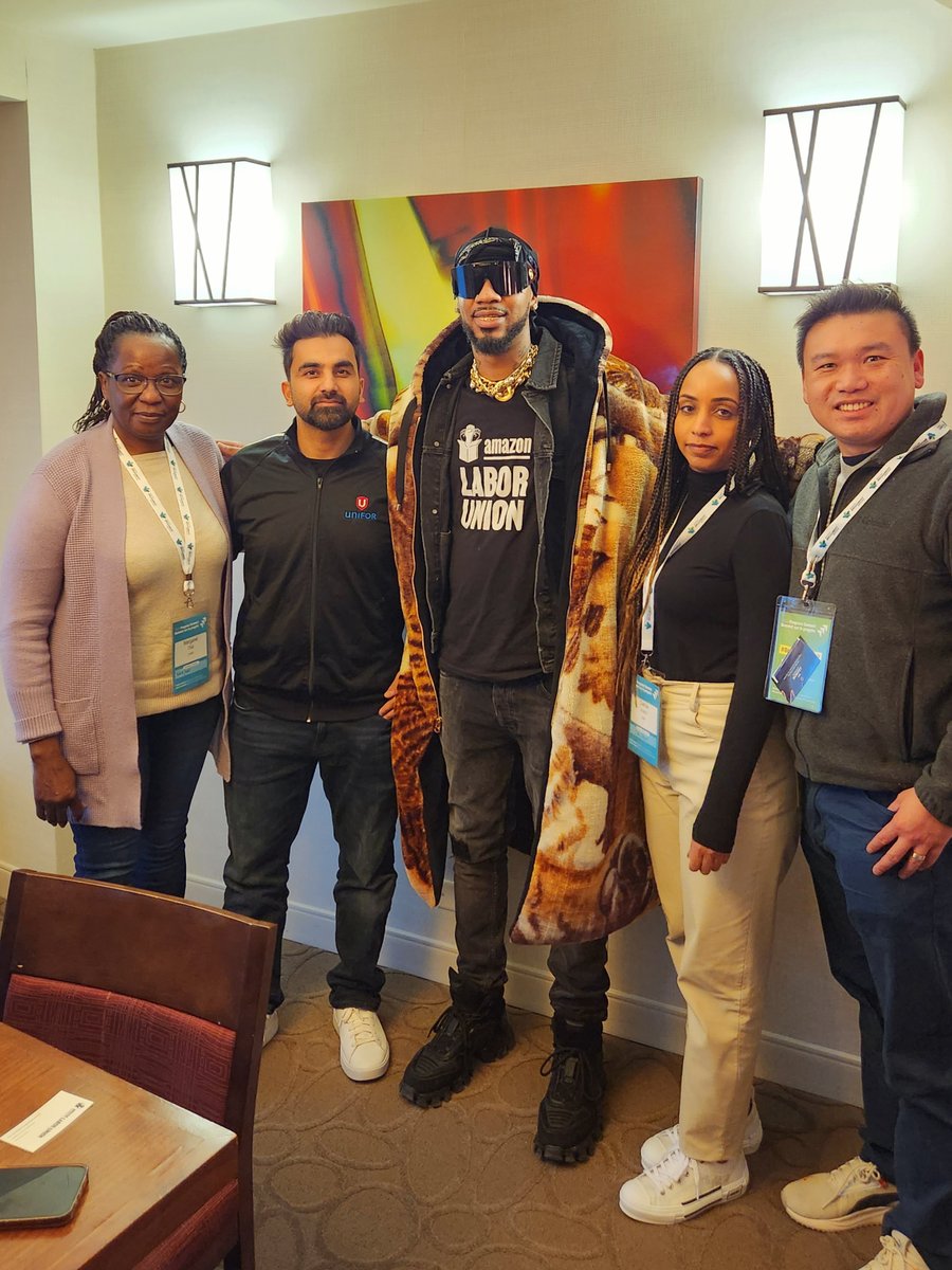 UniforTheUnion's tweet photo. We're proud to be part of the @broadbent #ProgressSummit including #Unifor organizer Samia Hashi speaking on recent major organizing victories, learning from &amp; meeting Chris Smalls of the Amazon Labour Union &amp; @SeamusORegan on long overdue #antiscab legislation. #Broadbent2023 https://t.co/NPTMtE0crc