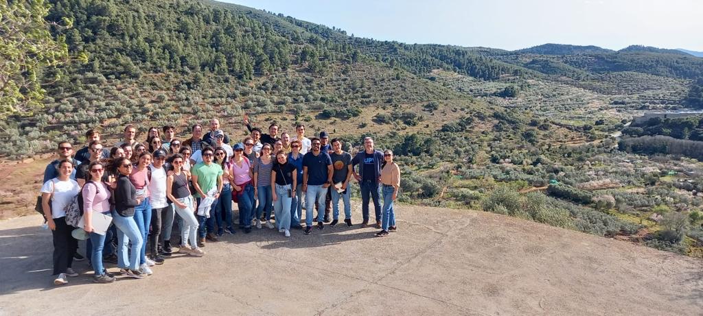 CaminosUPV's tweet photo. Estudiantes de las asignaturas de Planificación territorial del #MUTTU y Estrategias y Planes Territoriales del #MUICCP han participado hoy en la practica de campo: Plan de acción territorial en el entorno de la Vall d'Uixò.
Aquí unas 📸📸
@DACValencia
@UPV https://t.co/GVHXhCFPOT