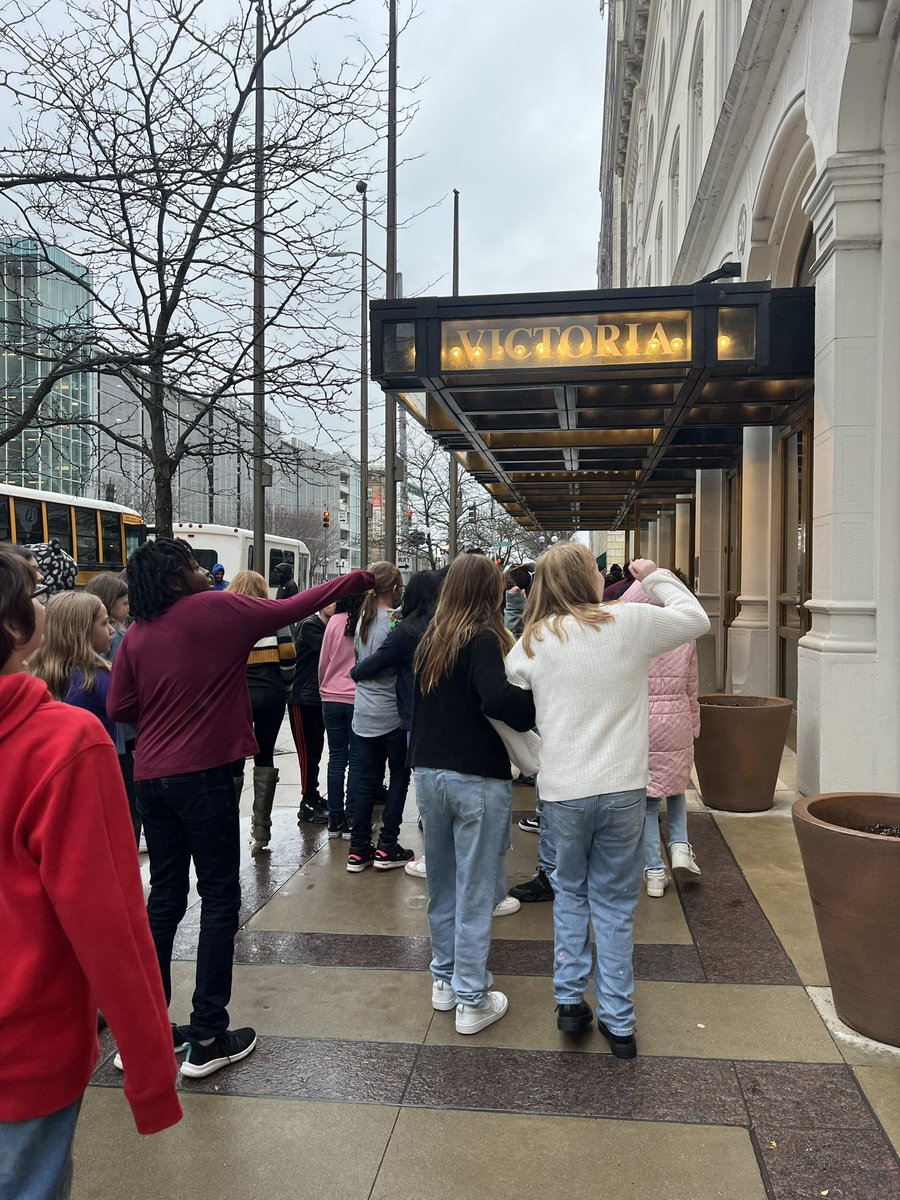 Another fantastic field trip with the Amanda 5th Graders leading us right into our spring break! This was Harold and the Purple Crayon at Victoria Theatre! 💜🖍️📖 <a href="/MiddletownOH/">Middletown City Schools</a> <a href="/AmandaEleTweets/">Amanda Elementary</a> #middiesonthemove