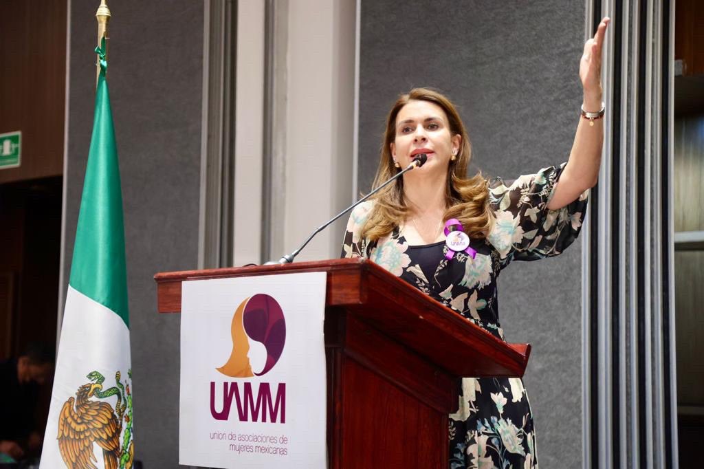 caroviggiano's tweet photo. 📢 En las mujeres está decidir el país que somos y el país que queremos ser.

El Estado de México necesita mucha valentía para no caer en la pérdida de derechos que lamentablemente viven millones de mujeres en México.

📌 Reunión con Unión de Asociaciones de Mujeres Mexicanas. https://t.co/NIB3KYMWIE