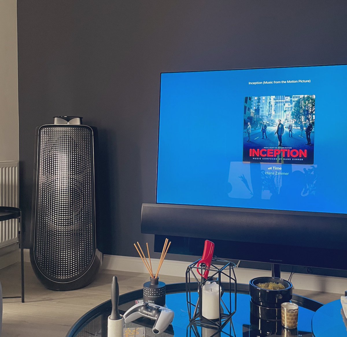 neokaplanis's tweet photo. Bliss is to listen to @HansZimmer Time on #beolab50 @BangOlufsen https://t.co/GbGhJbhI0x